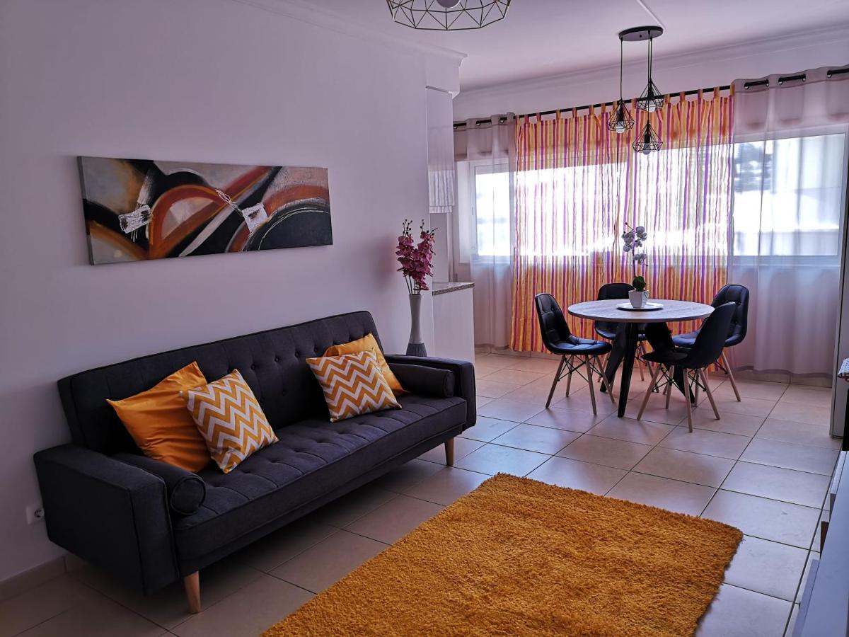 Armacao De Pera Praia Mar Sol Eksteriør billede